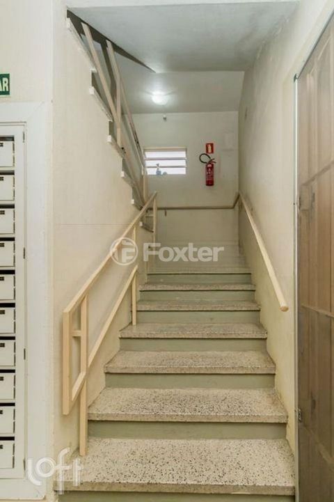 Image 4 - 870035