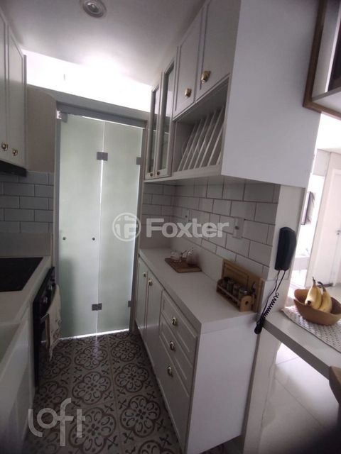 Image 7 - 870052