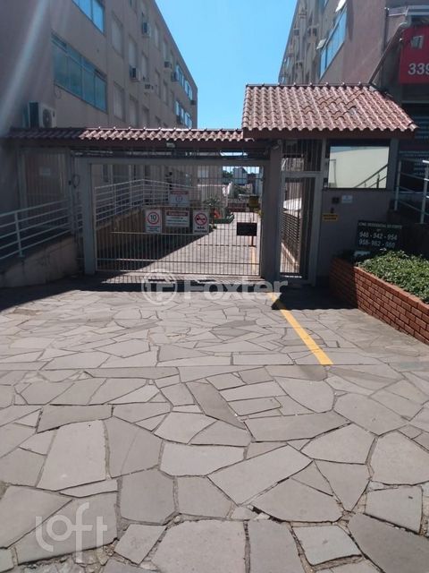 Image 9 - 870093