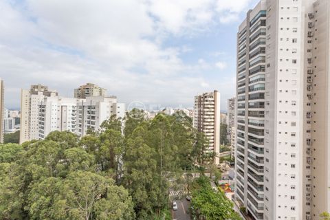 Image 7 - 870104
