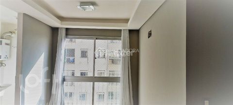 Image 13 - 870115