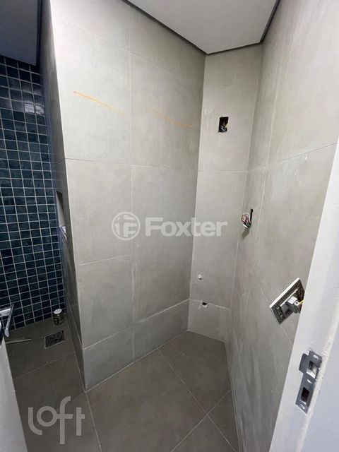 Image 7 - 870131