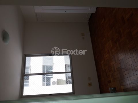 Image 6 - 870167