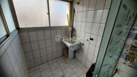 Image 7 - 870224