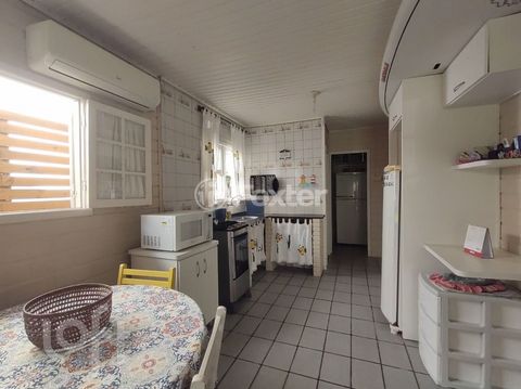 Image 8 - 870242
