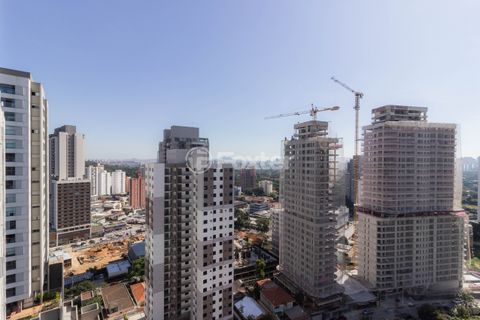 Image 19 - 870255