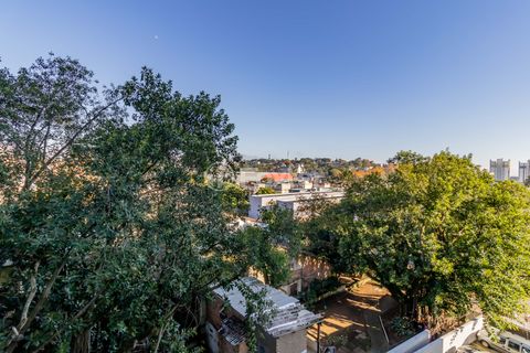Image 17 - 870257