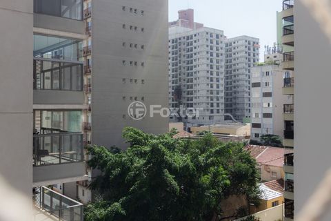 Image 5 - 870295