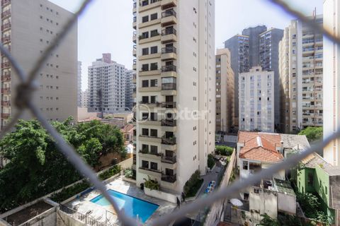 Image 17 - 870295