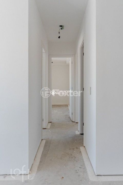 Image 7 - 870309