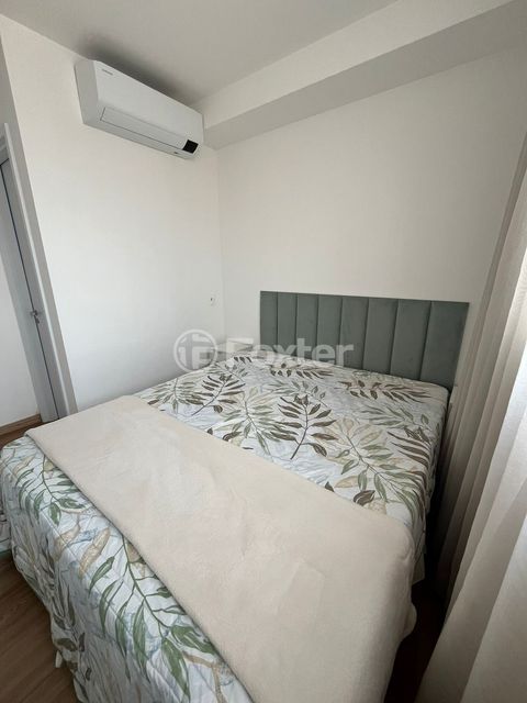Image 8 - 870378