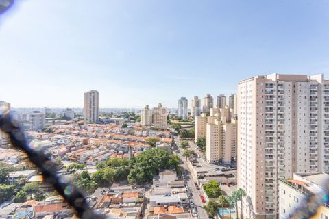 Image 17 - 870385
