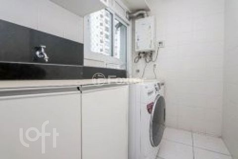 Image 9 - 870389
