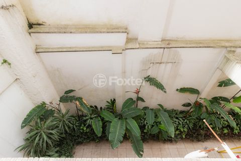 Image 14 - 870391