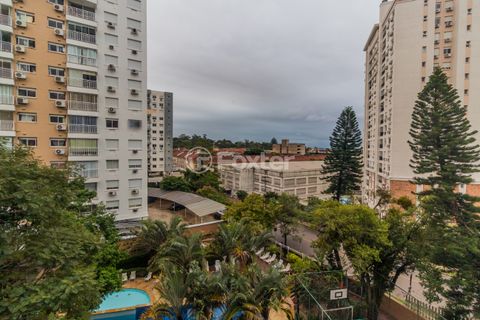 Image 7 - 870400