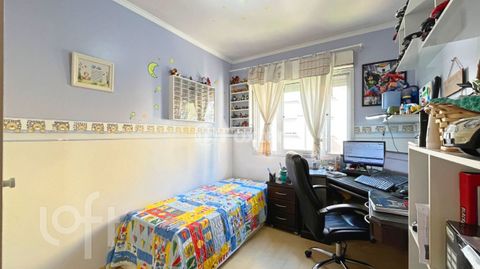 Image 19 - 870413
