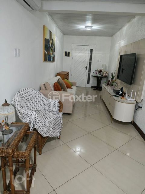 Image 8 - 870430