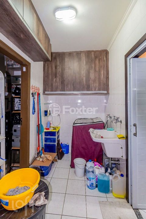 Image 7 - 870435