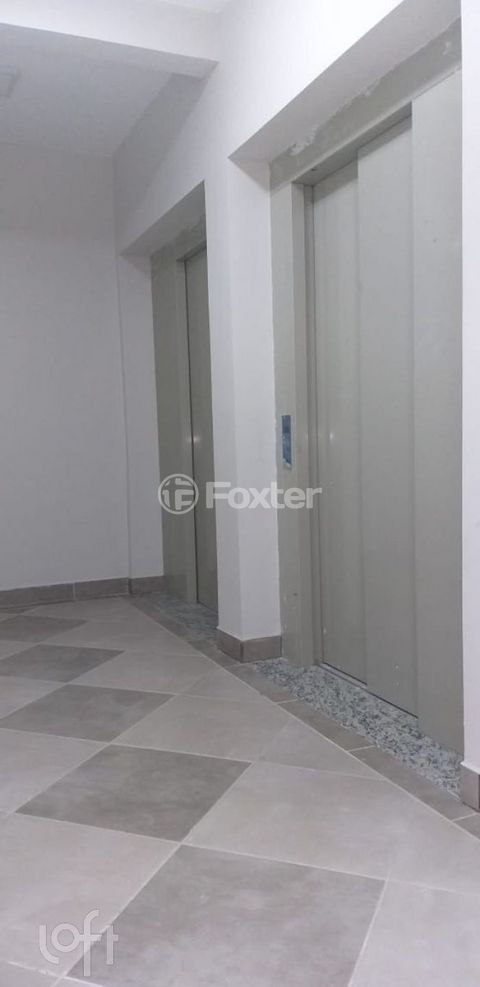 Image 5 - 870446