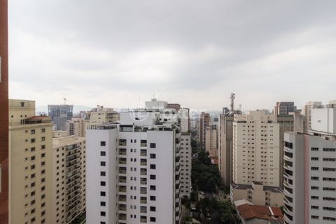 Image 5 - 870481