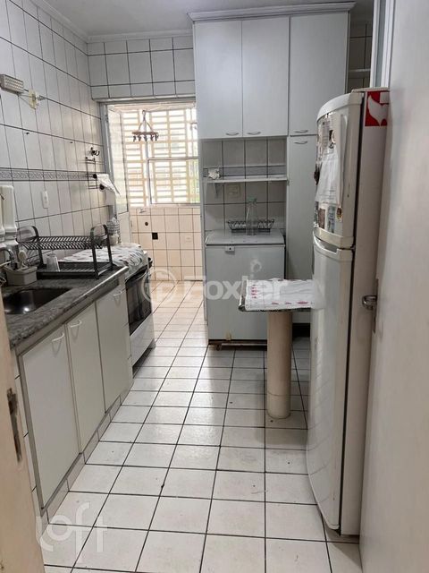 Image 3 - 870489