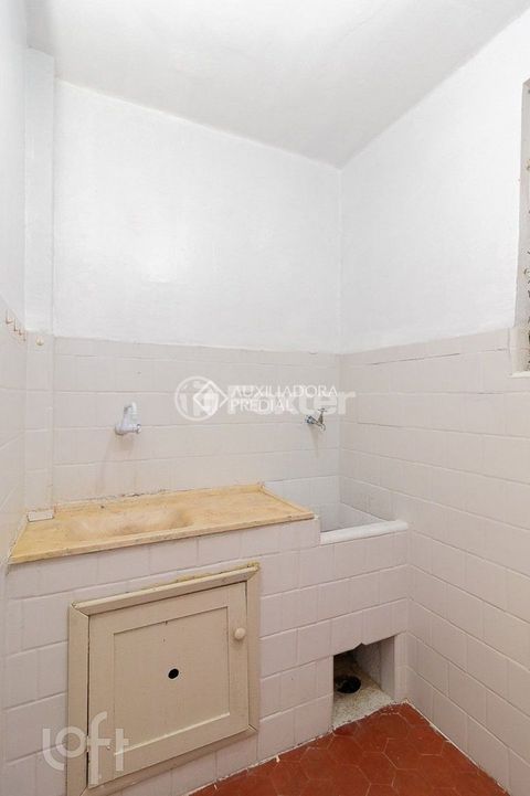 Image 3 - 870509