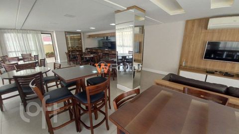 Image 8 - 870531