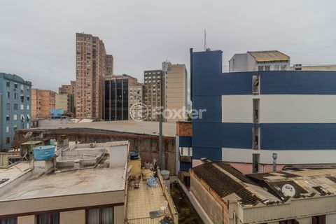 Image 4 - 870552