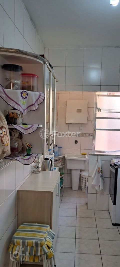 Image 10 - 870573