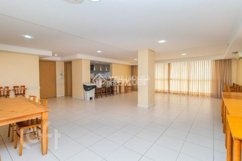 Image 11 - 870591