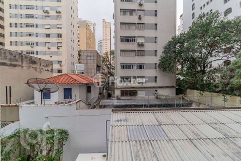 Image 8 - 870593