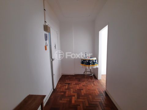 Image 7 - 870605
