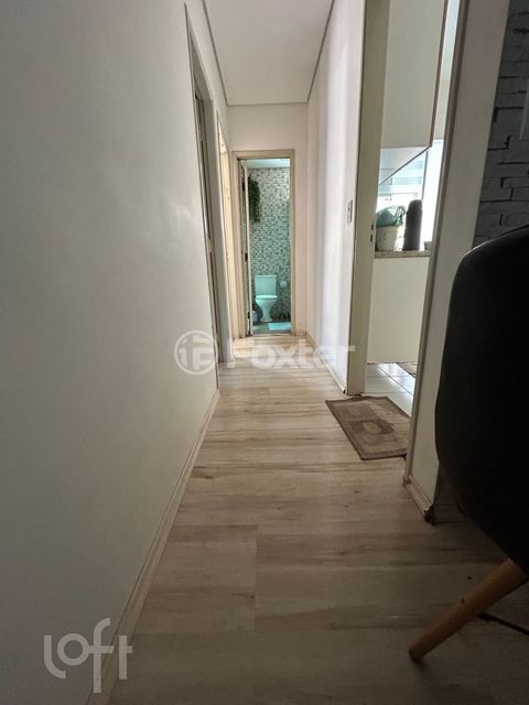 Image 4 - 870613