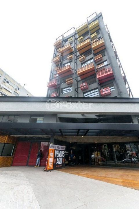 Image 13 - 870696