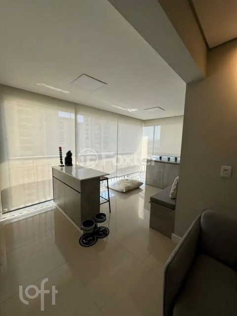 Image 1 - 870707