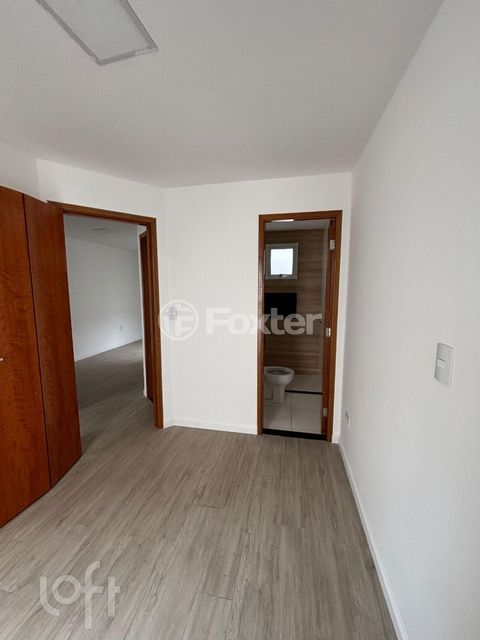 Image 7 - 870709