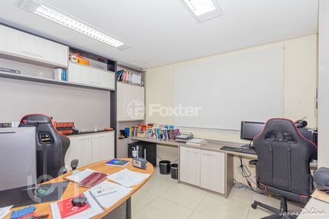 Image 7 - 870713
