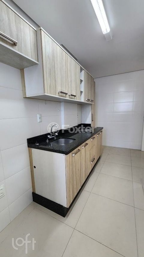 Image 7 - 870722