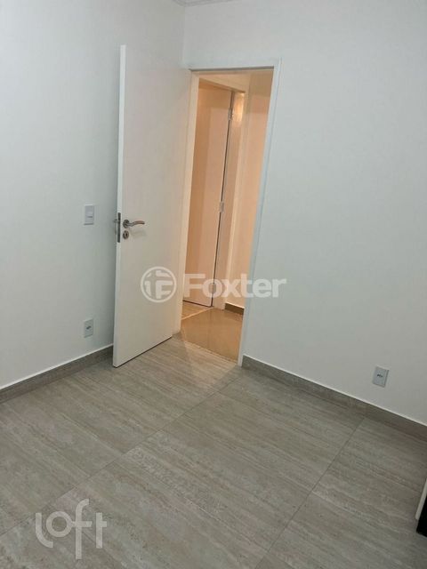 Image 17 - 870738
