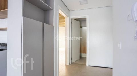 Image 7 - 870747