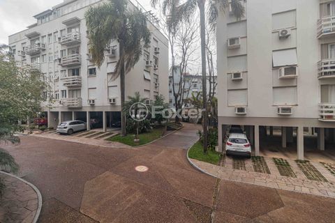Image 7 - 870748