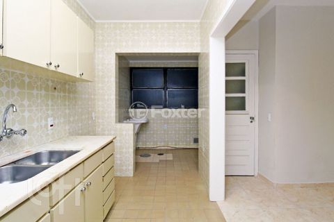 Image 17 - 870750