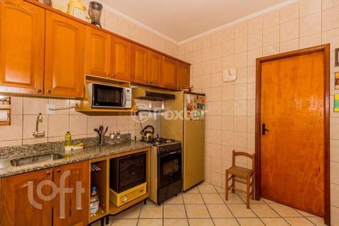 Image 8 - 870751