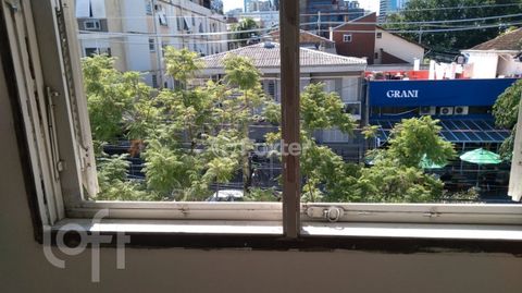 Image 18 - 870759