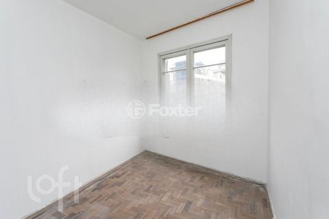 Image 19 - 870759