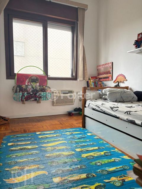 Image 3 - 870772