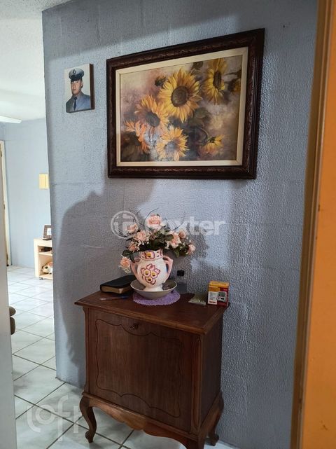 Image 1 - 870774