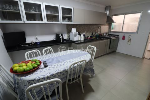 Image 3 - 870797