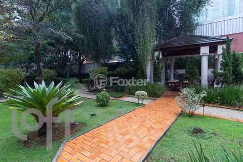Image 7 - 870798