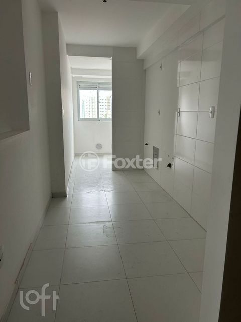 Image 7 - 870816